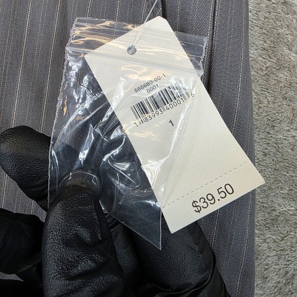 Gap Shorts Womens 1 Gray Pinstripe Hip Slung Fit Dress Bermuda Low Rise Stretch - Picture 2 of 13